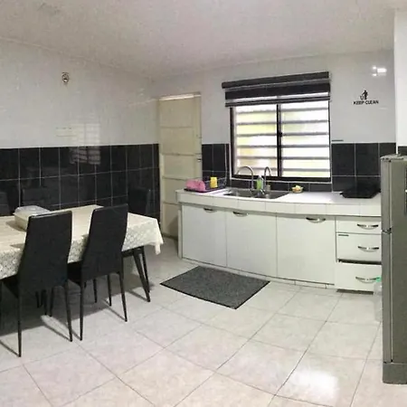 Kinaz Homestay Ipoh Exterior photo